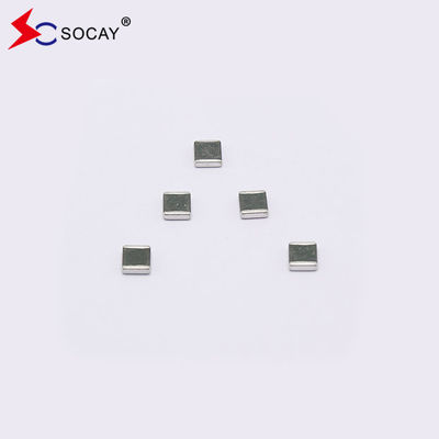 SV0402E5R5G1B Multilayer Chip Varistor SMD 0402 Pacote Max VDC 5,5 V